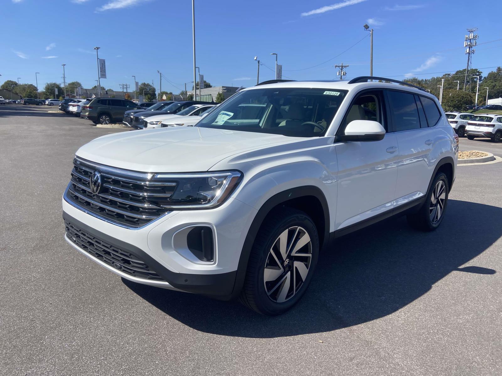 2026 Volkswagen Atlas SE Technology photo 3