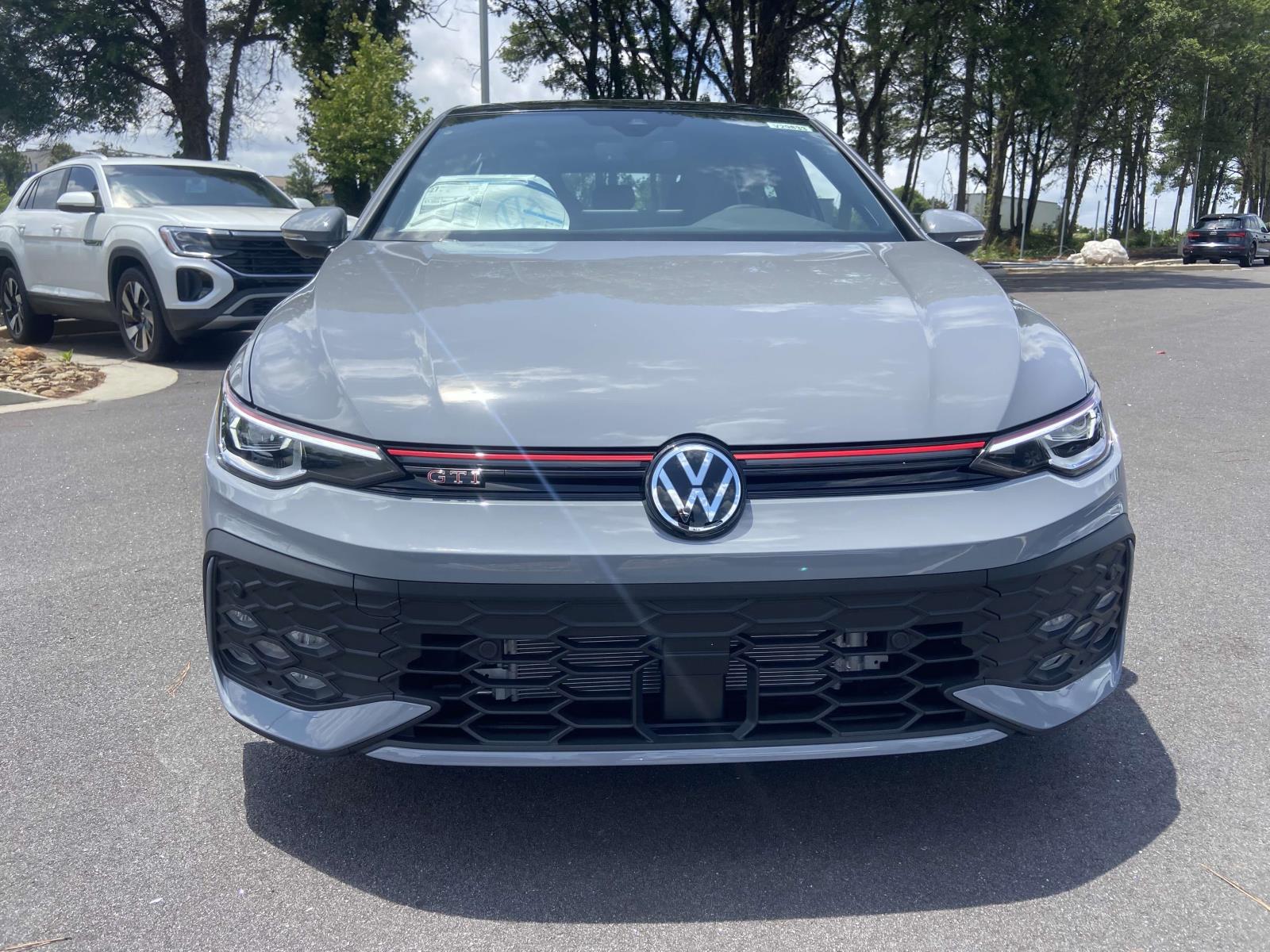 2025 Volkswagen Golf GTI SE photo 2