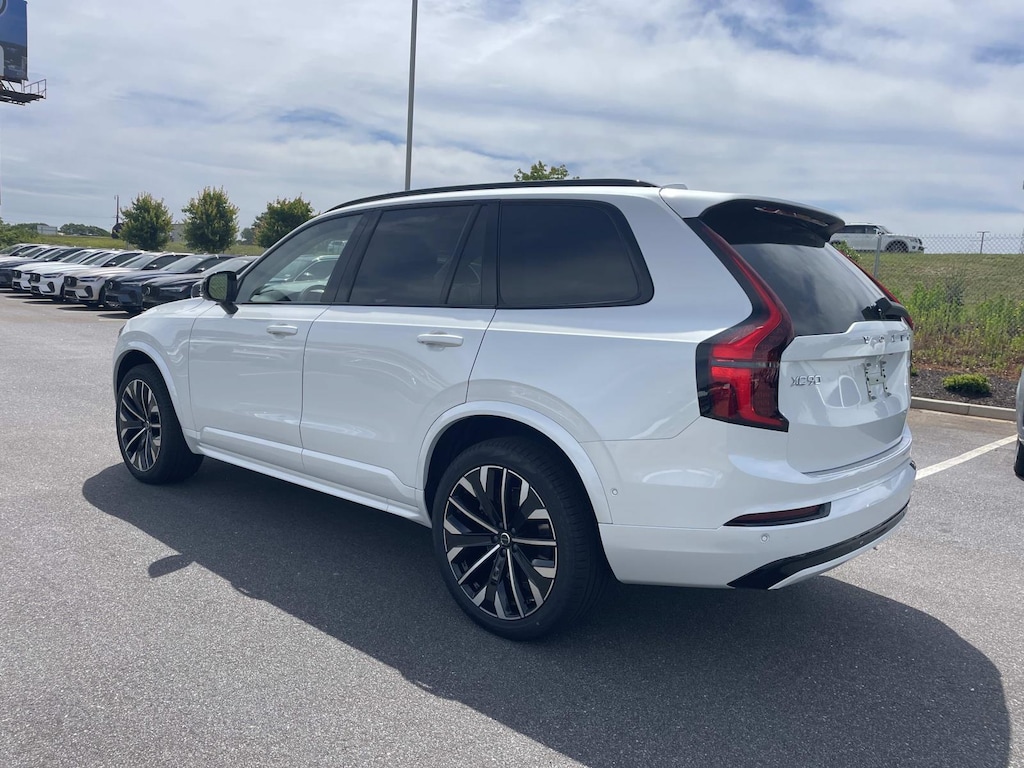 New 2026 Volvo XC90 B6 Ultra Sport Utility