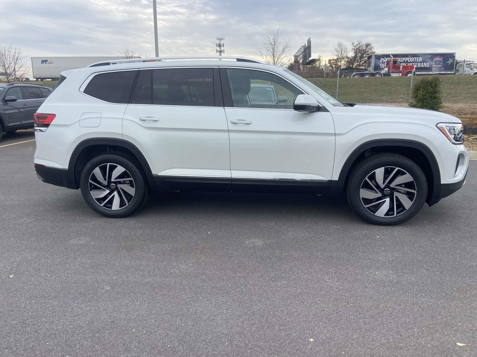 2026 Volkswagen Atlas SEL - Photo 10