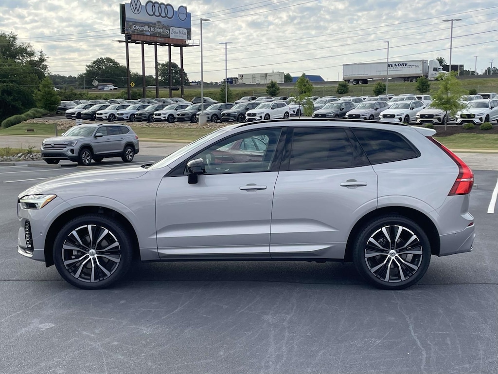 Used 2023 Volvo XC60 B5 AWD Ultimate Dark Theme Sport Utility