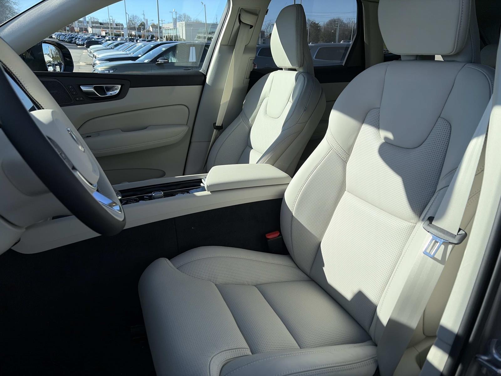 2026 Volvo XC60 Ultra - Photo 18