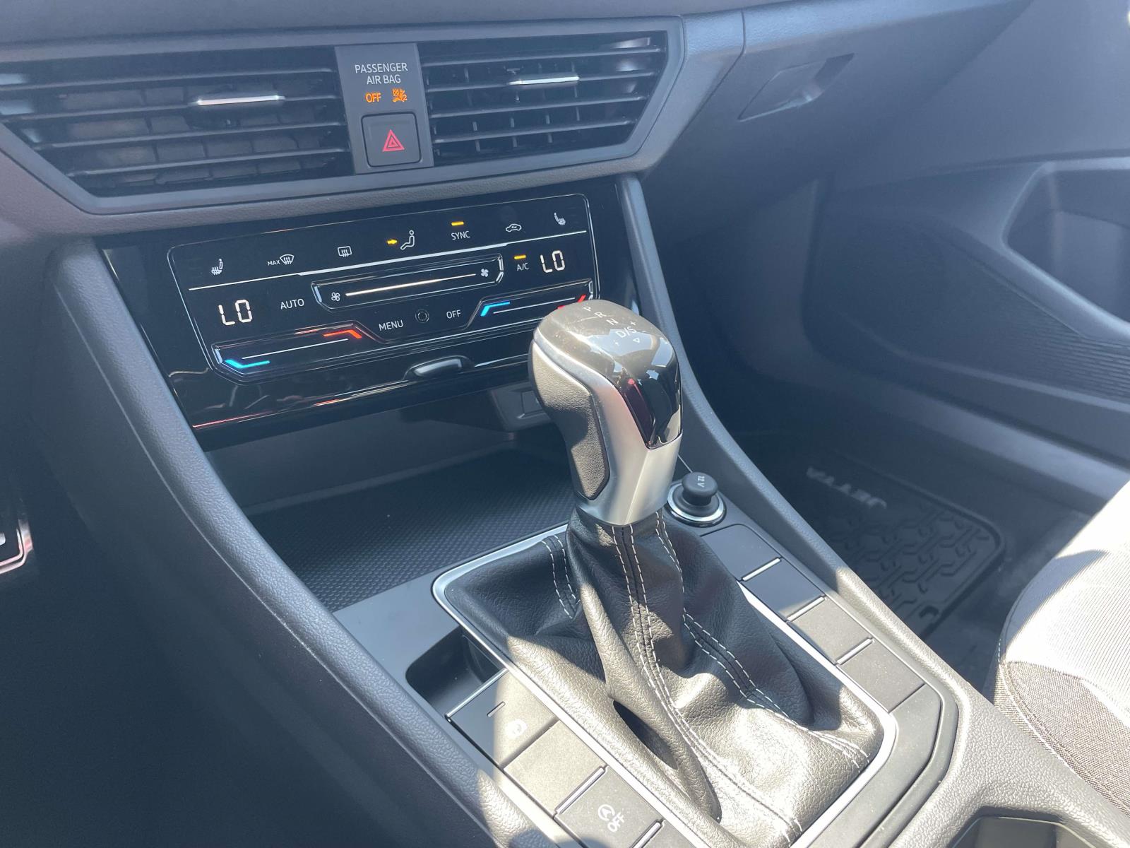 2026 Volkswagen Jetta Sport - Photo 26