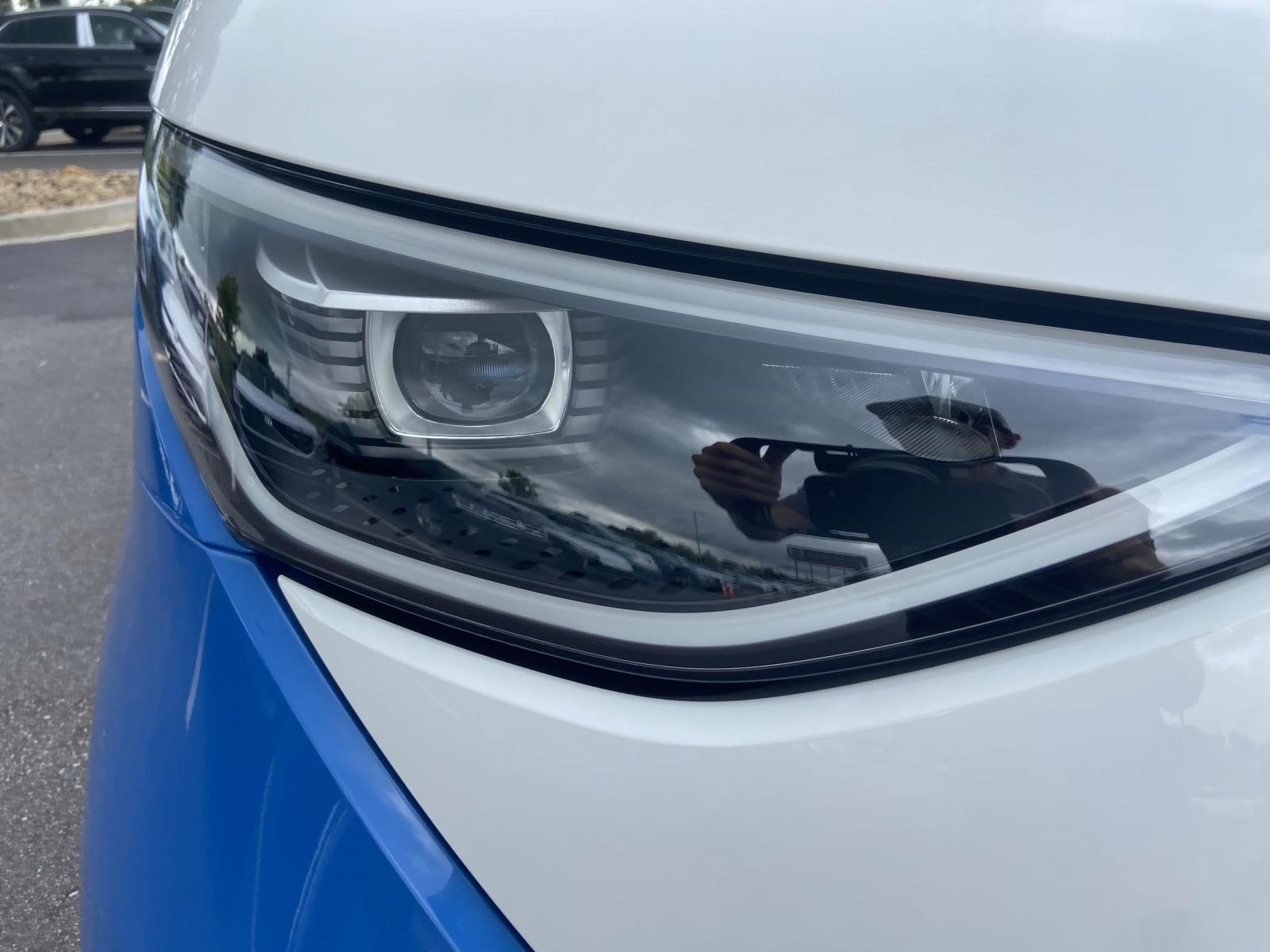 2025 Volkswagen ID. Buzz photo 4