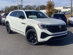 2026 Volkswagen Atlas Cross Sport 2.0T SEL R-Line Black Sport Utility