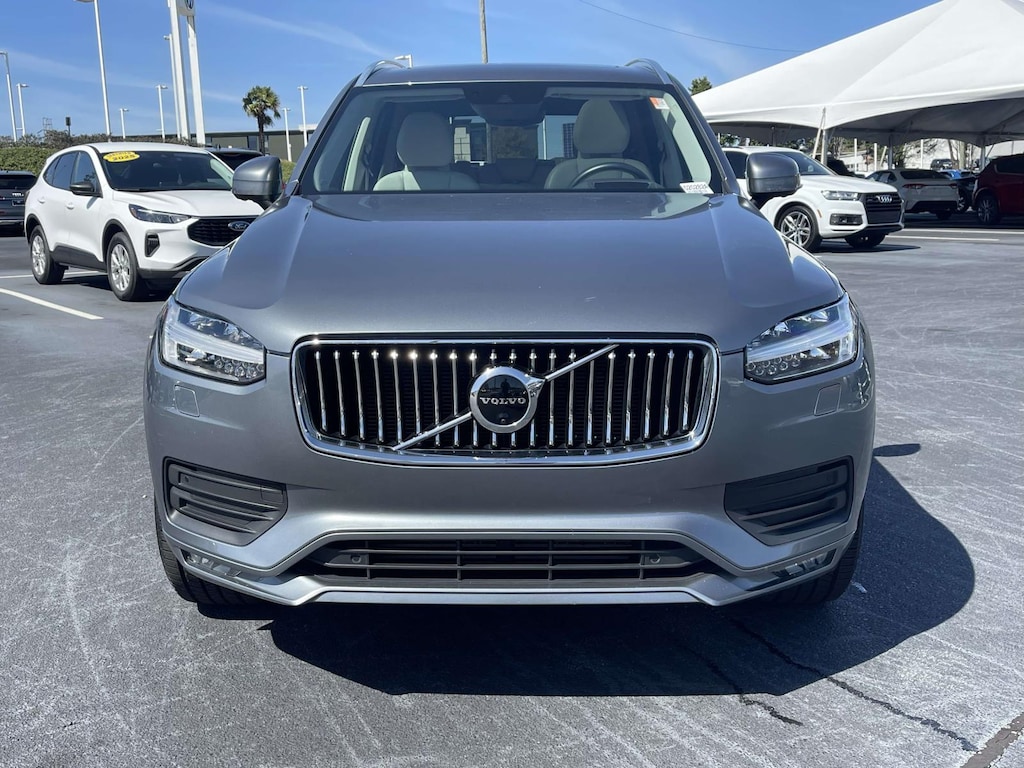 Used 2020 Volvo XC90 T6 Momentum Sport Utility