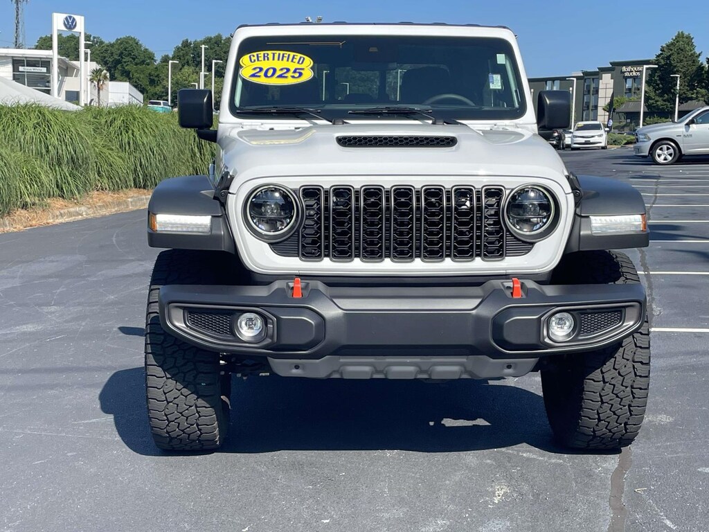 Used 2025 Jeep Gladiator Mojave 4x4 Crew Cab Pickup