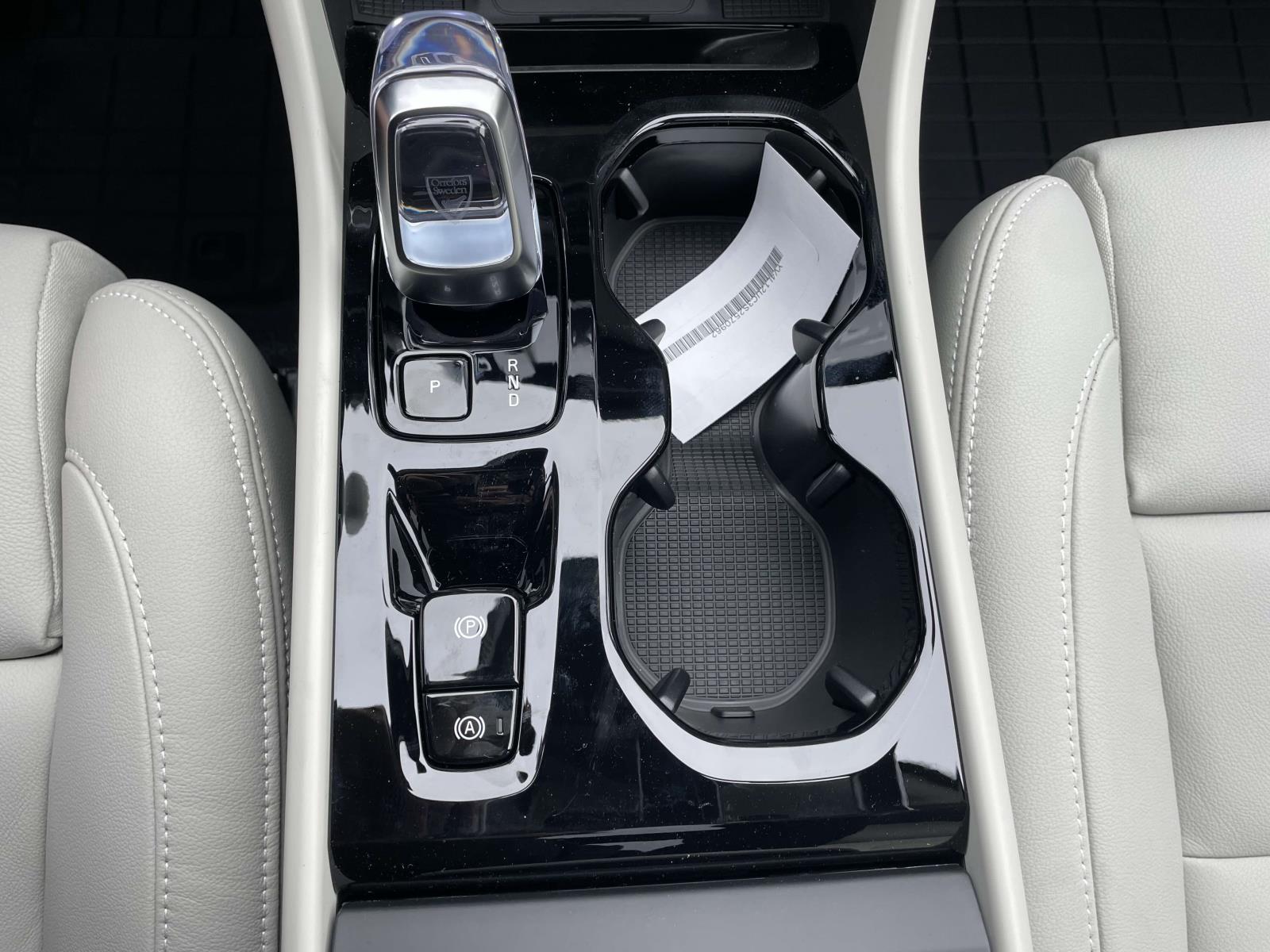 2025 Volvo XC40 Plus - Photo 31