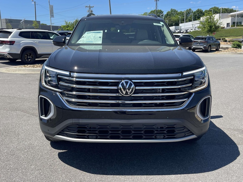 New 2026 Volkswagen Atlas 2.0T SE w/Technology Sport Utility