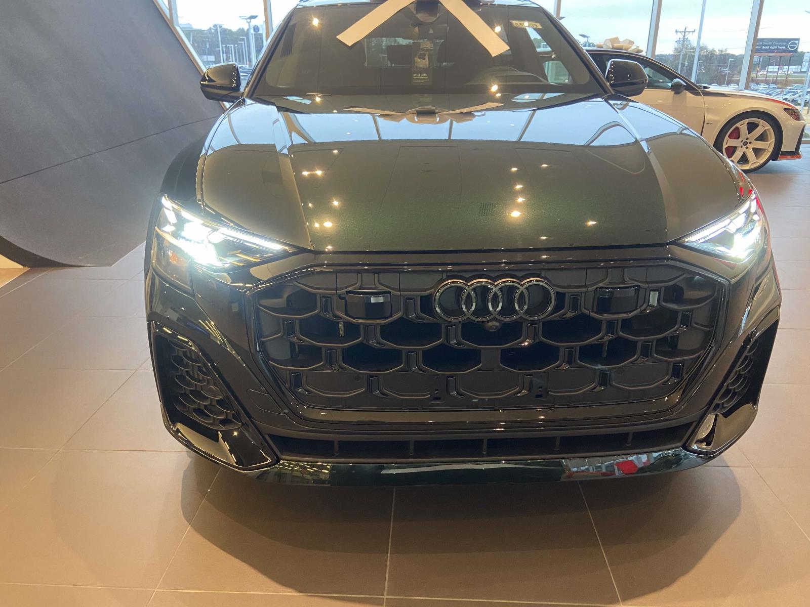 2026 Audi SQ8 Prestige photo 2