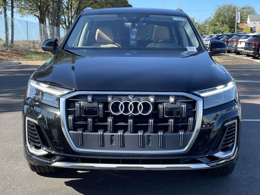 New 2025 Audi Q7 55 Premium Plus Sport Utility