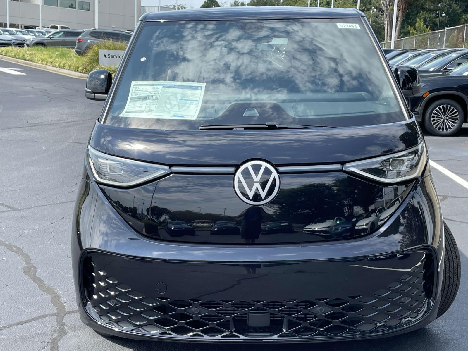2025 Volkswagen ID. Buzz Pro S photo 2