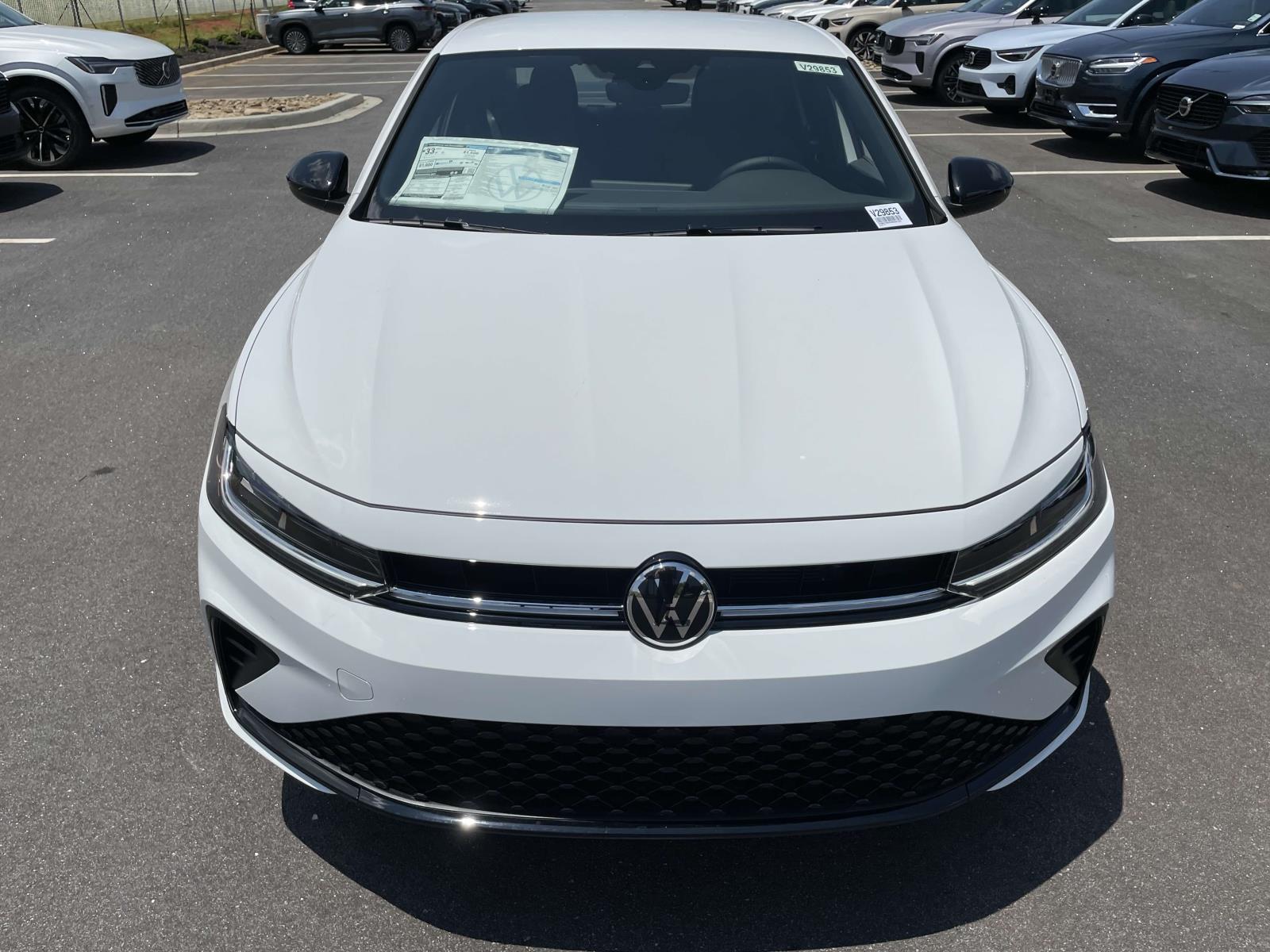 2025 Volkswagen Jetta 1.5T Sport photo 2