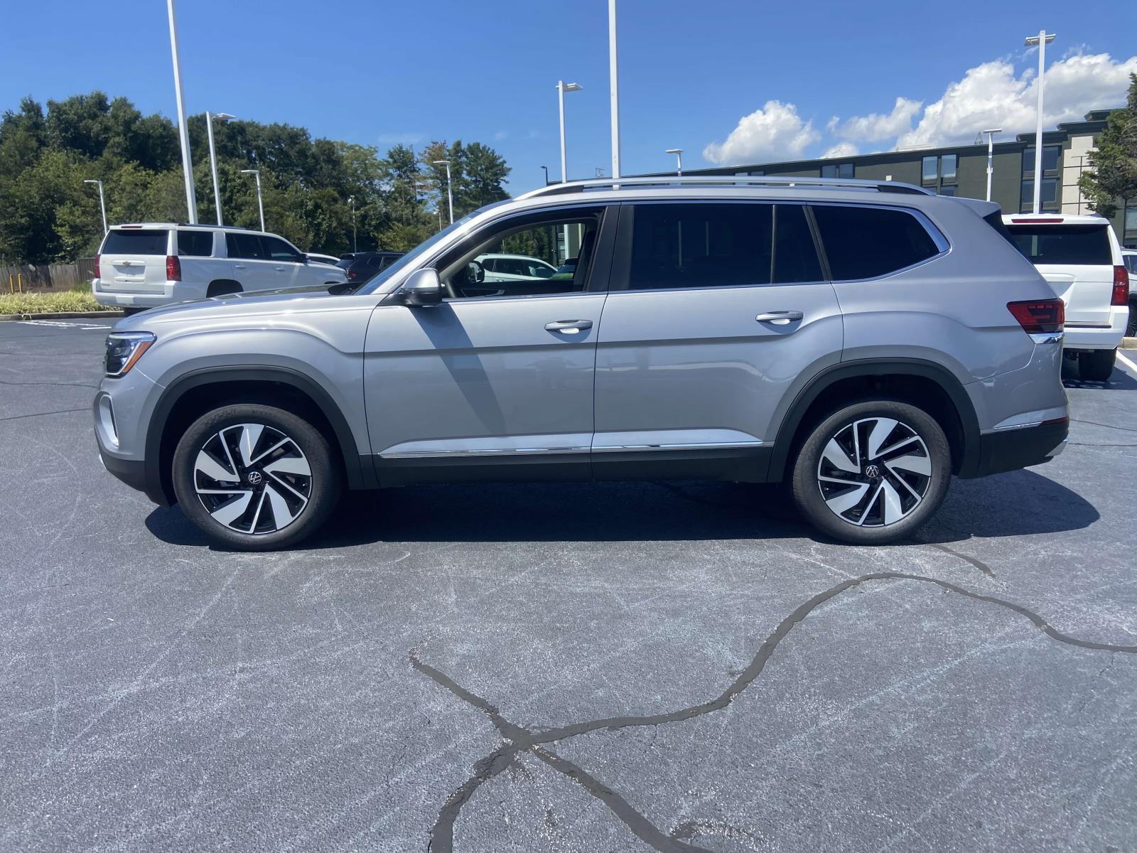 2026 Volkswagen Atlas SEL - Photo 6