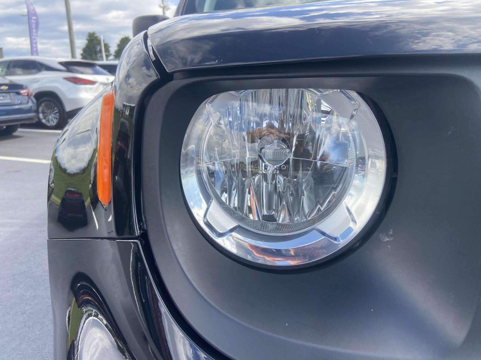 2023 Jeep Renegade Latitude Upland photo 4