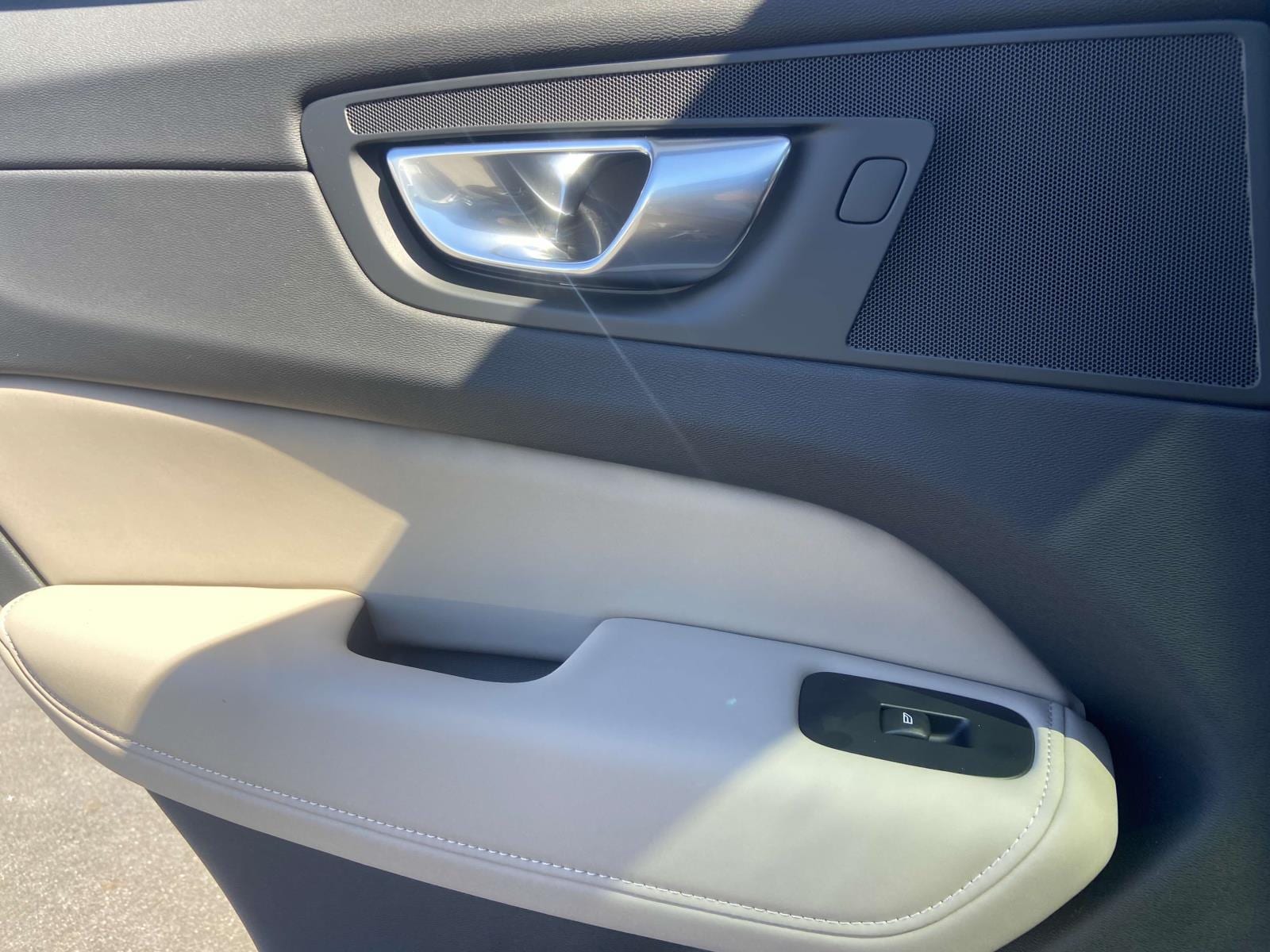 2026 Volvo XC60 Core - Photo 16
