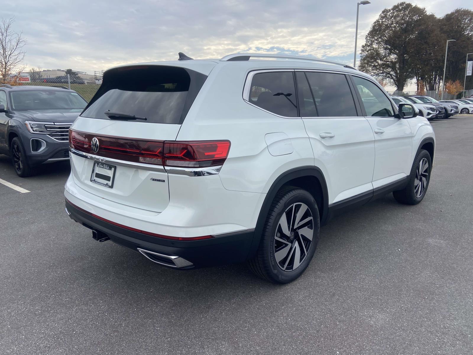 2026 Volkswagen Atlas SEL - Photo 9