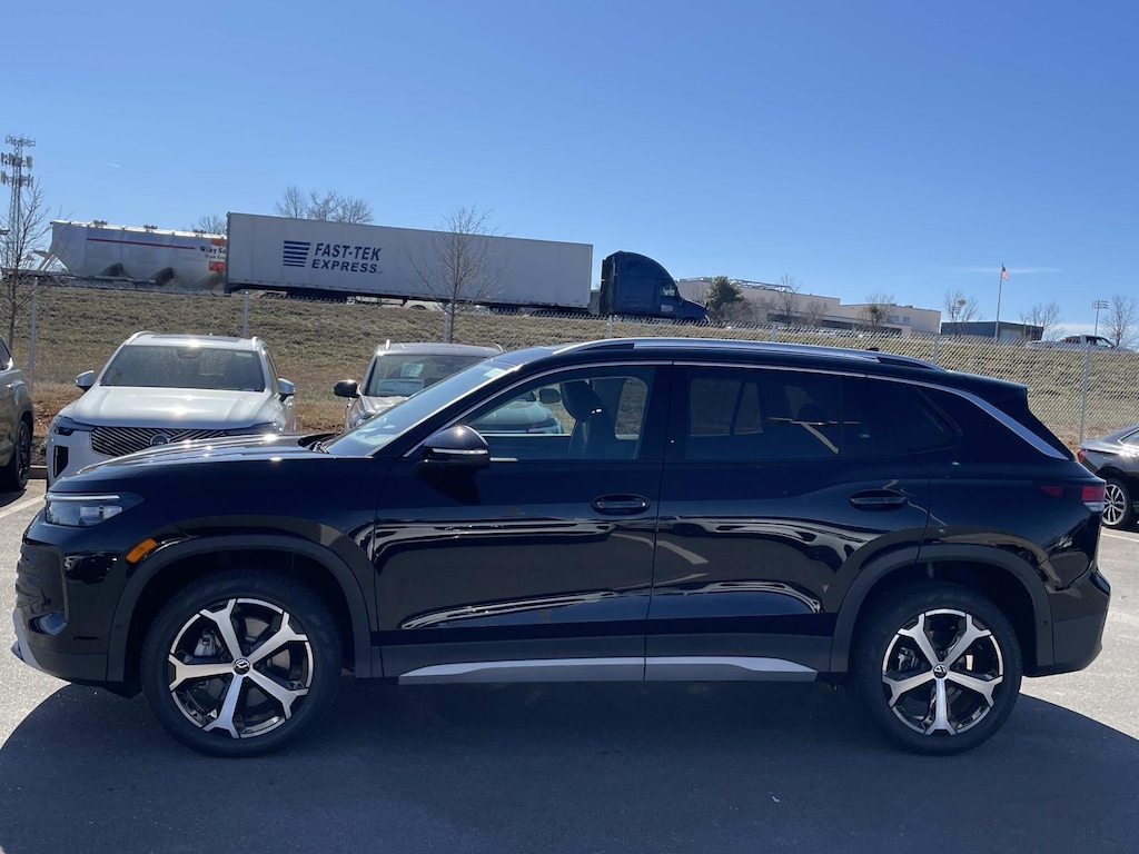 New 2026 Volkswagen Tiguan 2.0T SE 4MOTION Sport Utility