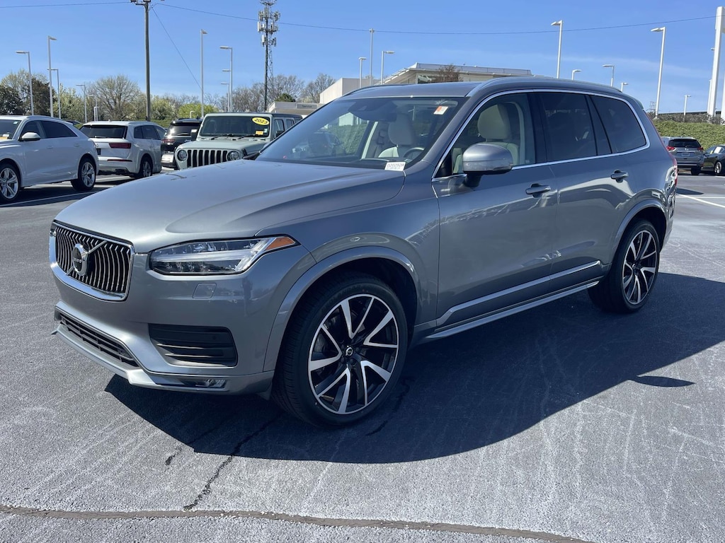 Used 2020 Volvo XC90 T6 Momentum Sport Utility