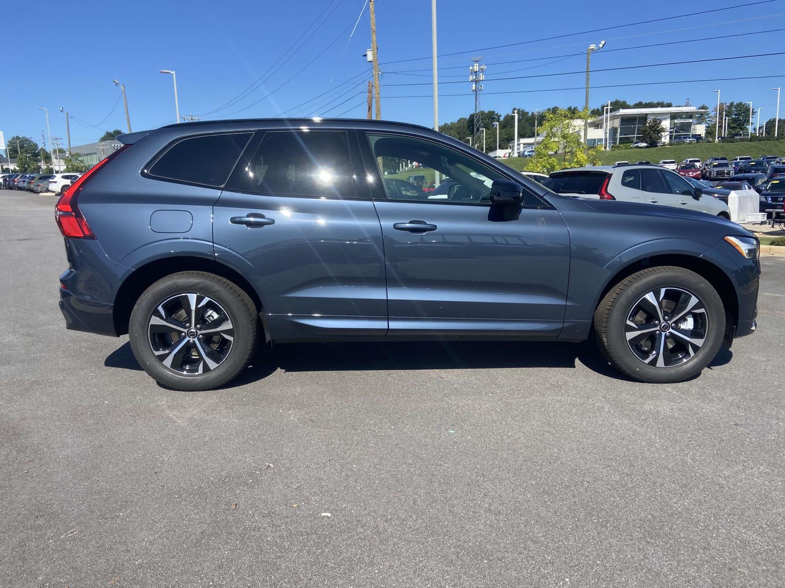 2026 Volvo XC60 Core - Photo 10