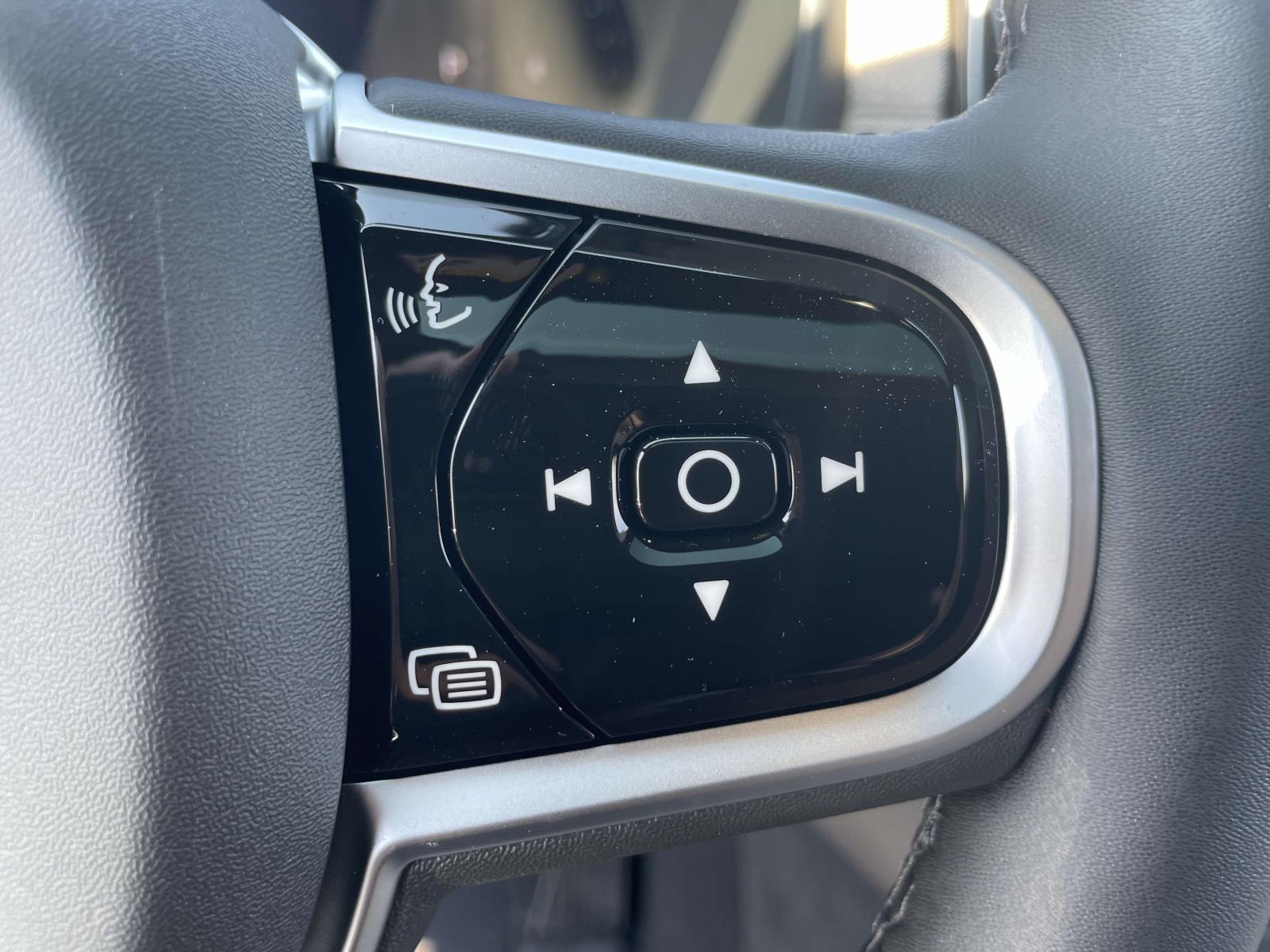 2026 Volvo XC90 Plus - Photo 24