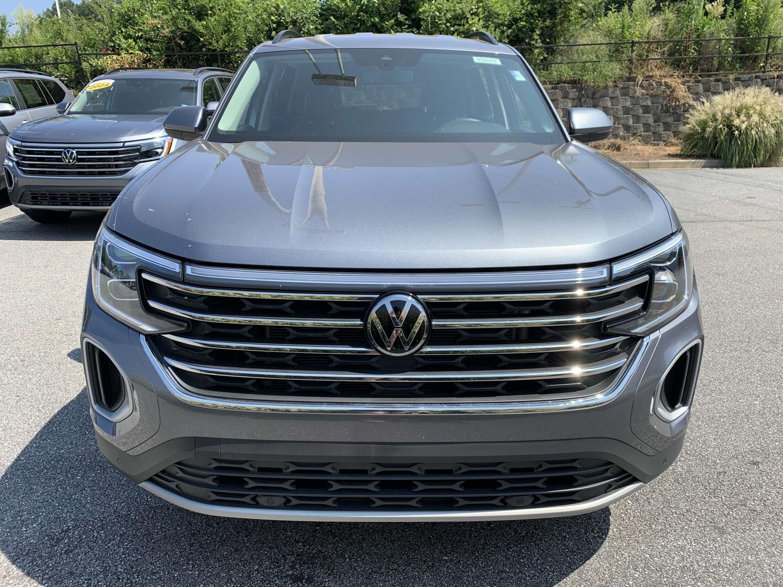 Used 2024 Volkswagen Atlas SE w/Tech with VIN 1V2WR2CA6RC536669 for sale in Greenville, SC