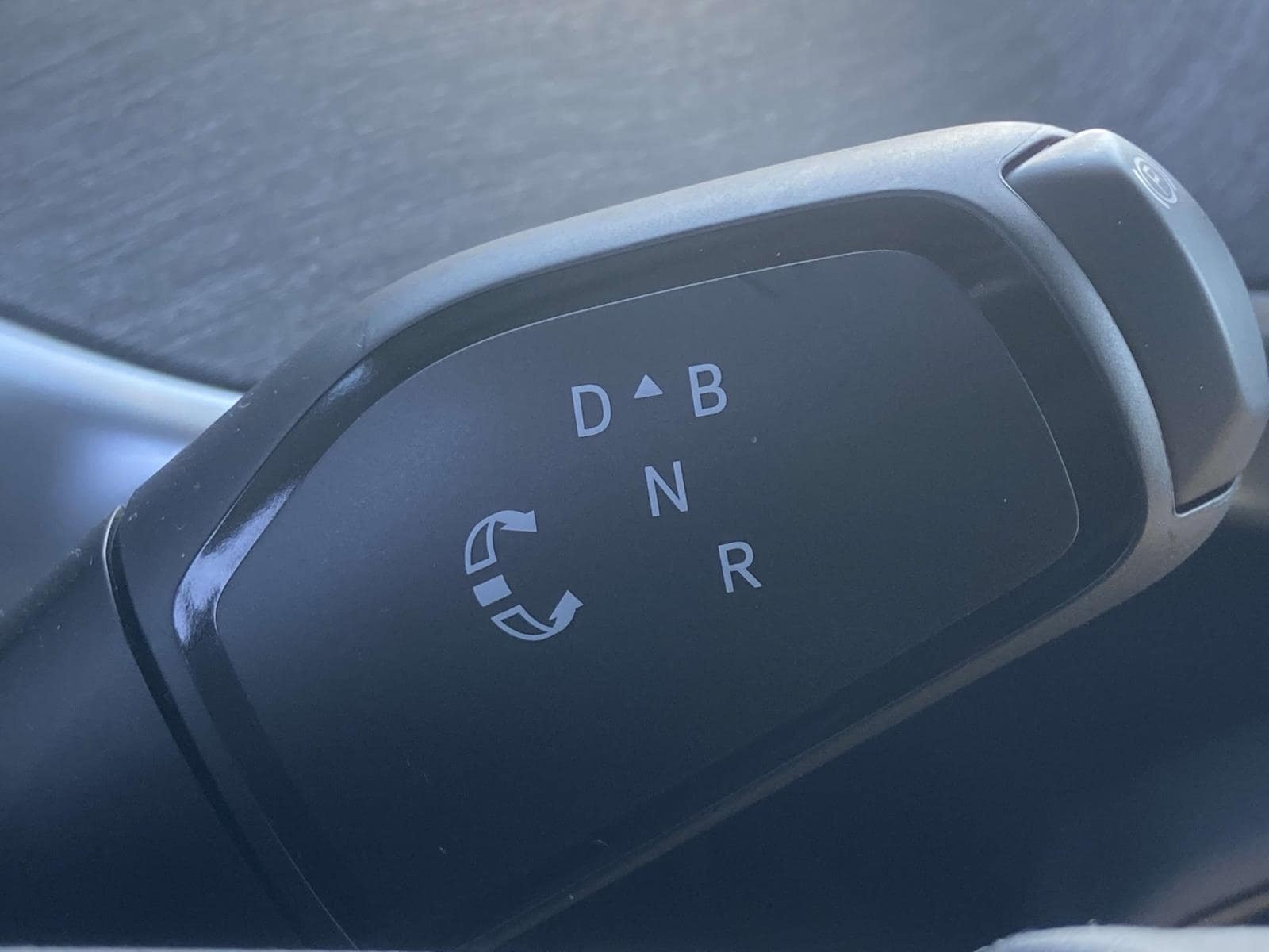 2025 Volkswagen ID. Buzz PRO S - Photo 30