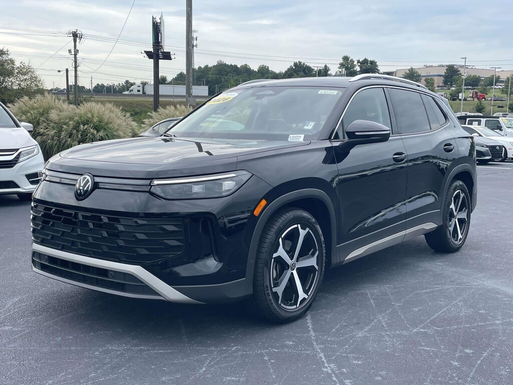 Certified 2026 Volkswagen Tiguan SE FWD Sport Utility