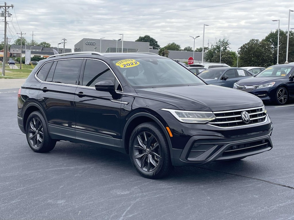 Used 2022 Volkswagen Tiguan 2.0T SE FWD Sport Utility