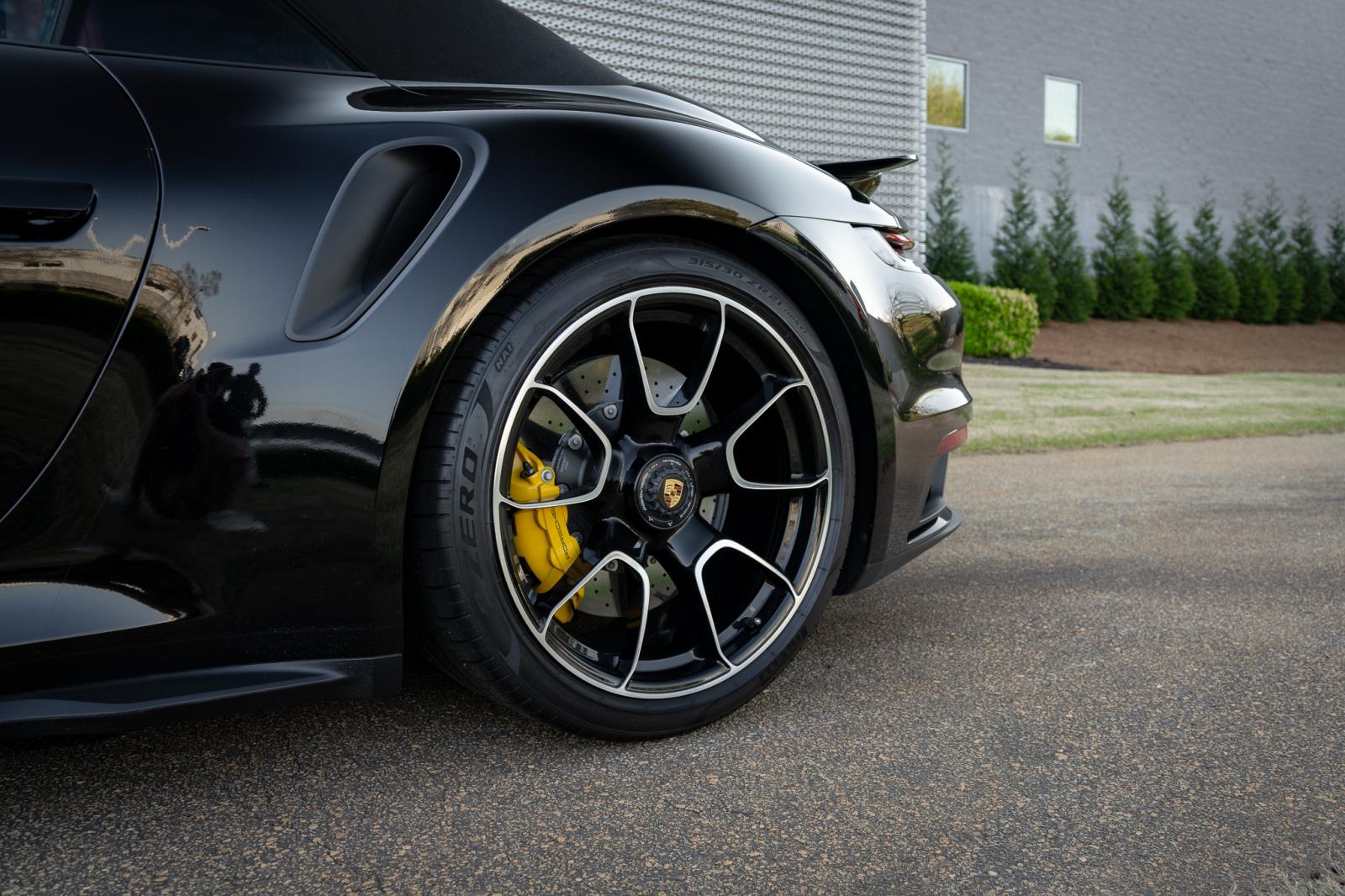 2024 Porsche 911 Turbo S - Photo 18