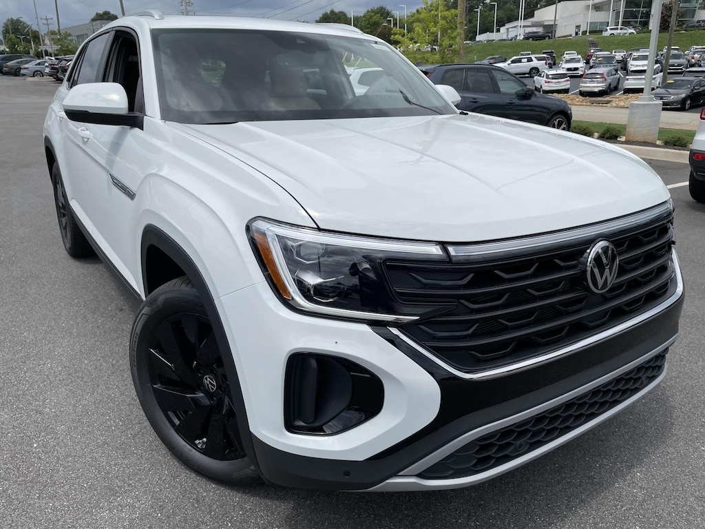 New 2025 Volkswagen Atlas Cross Sport 2.0T SE w/Technology Sport Utility