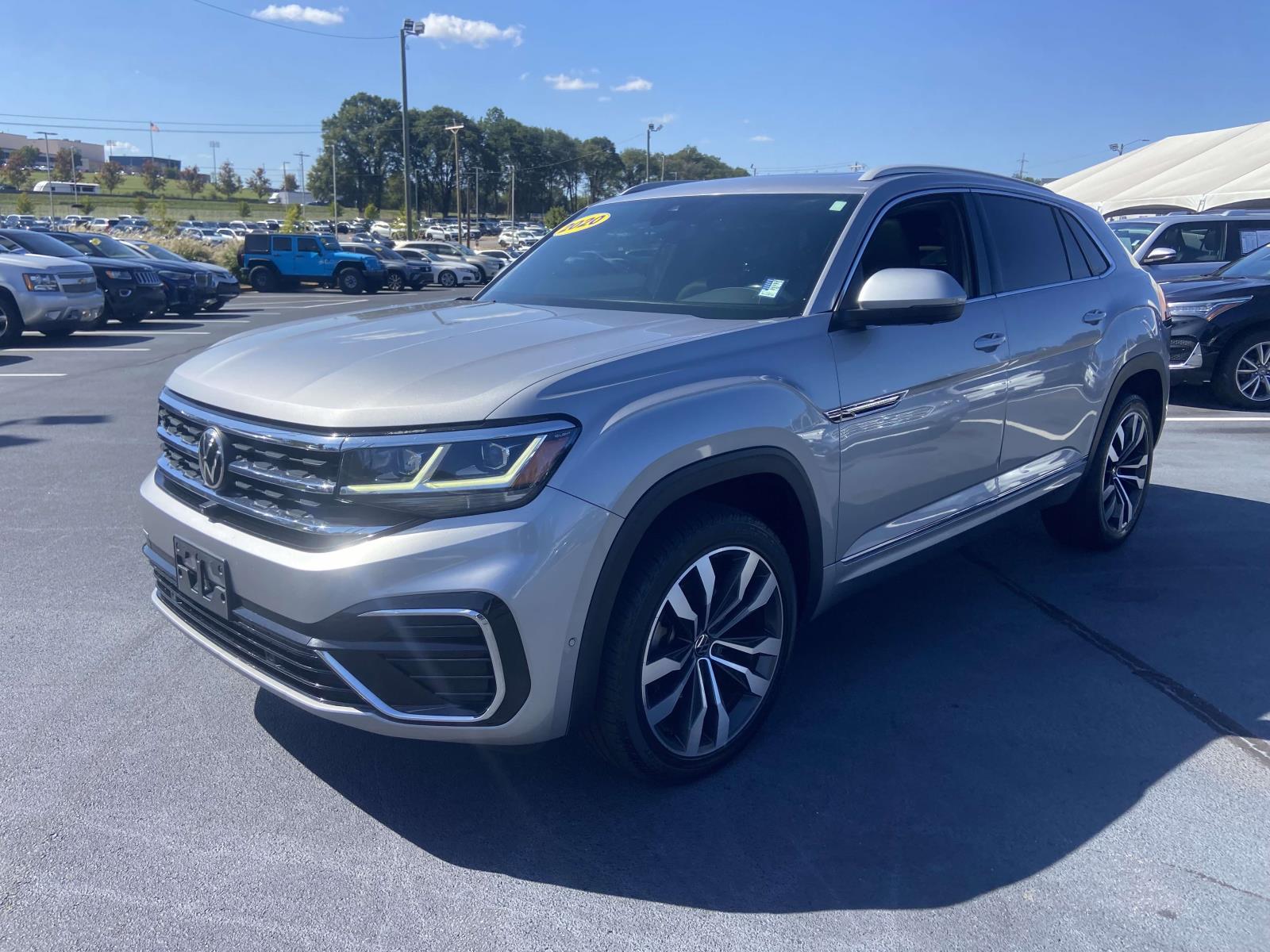 2020 Volkswagen Atlas Cross Sport V6 SEL Premium R-Line photo 3