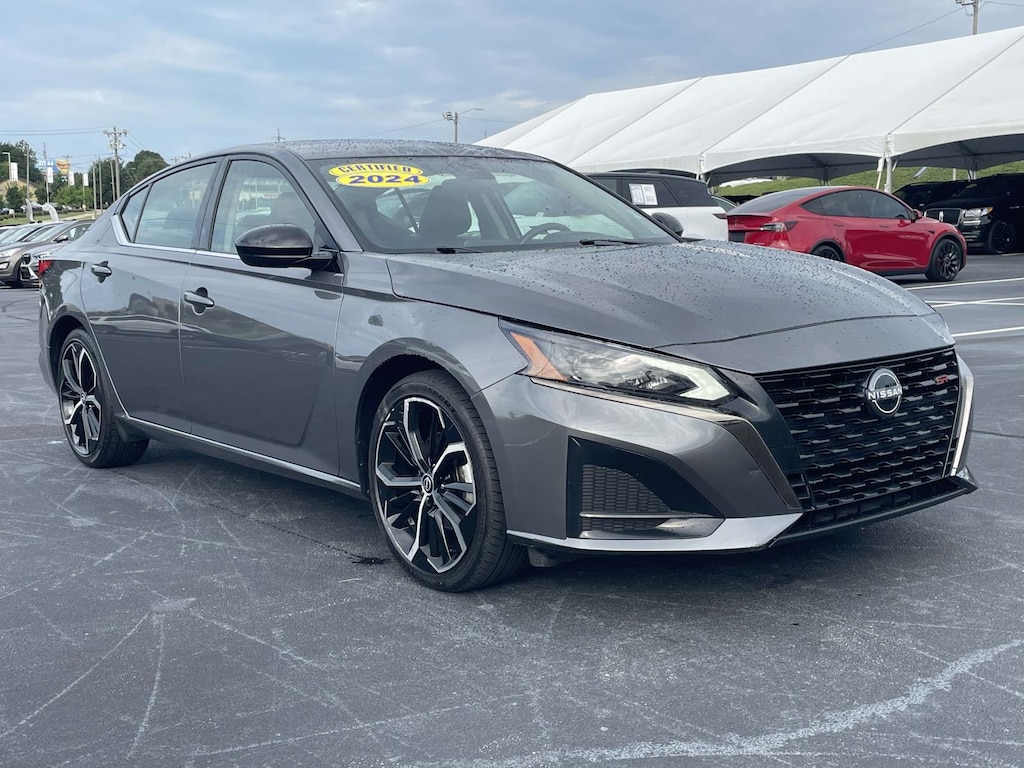 Used 2024 Nissan Altima 2.5 SR Sedan Car