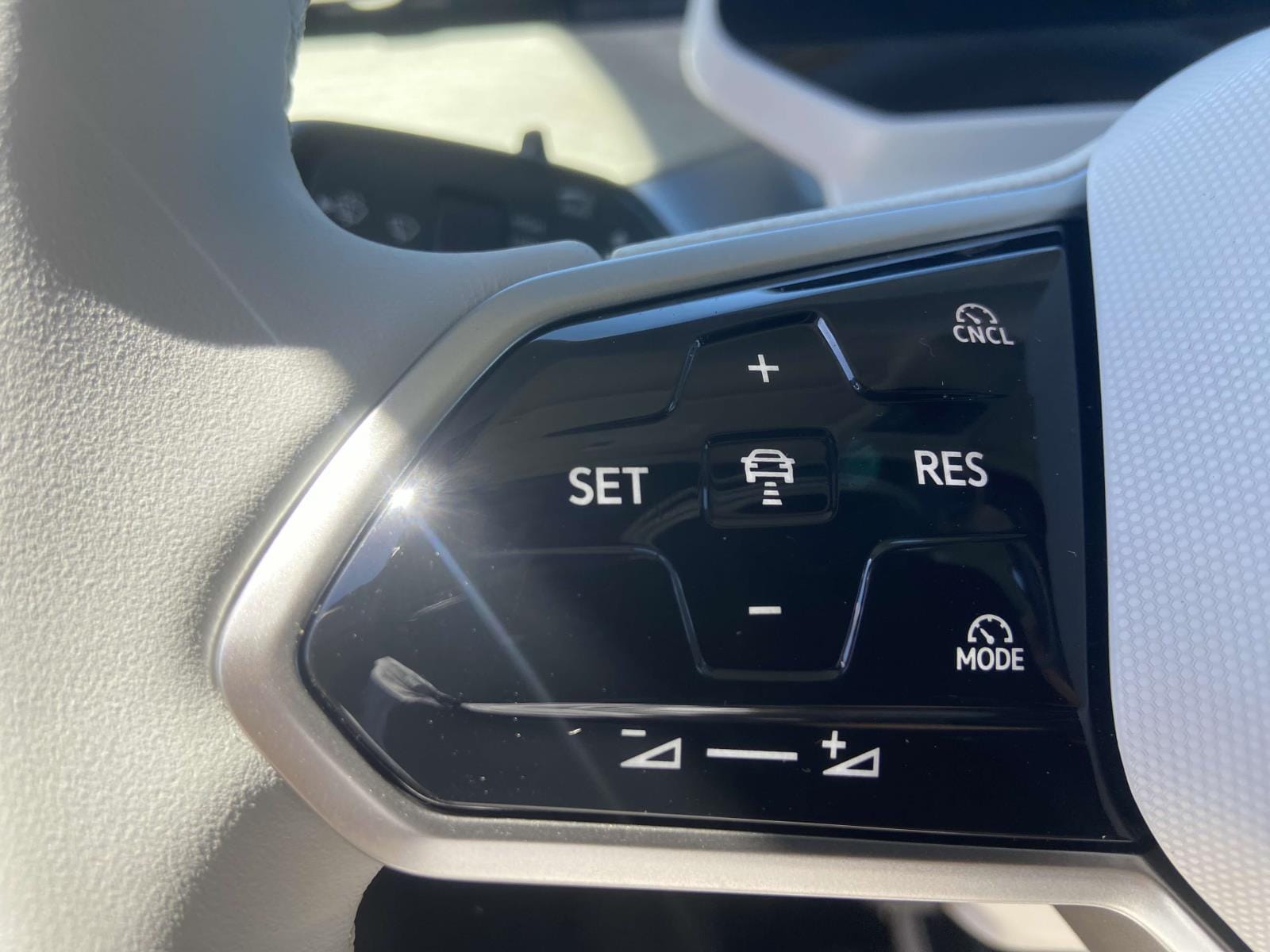 2025 Volkswagen ID. Buzz 1st Edition - Photo 22