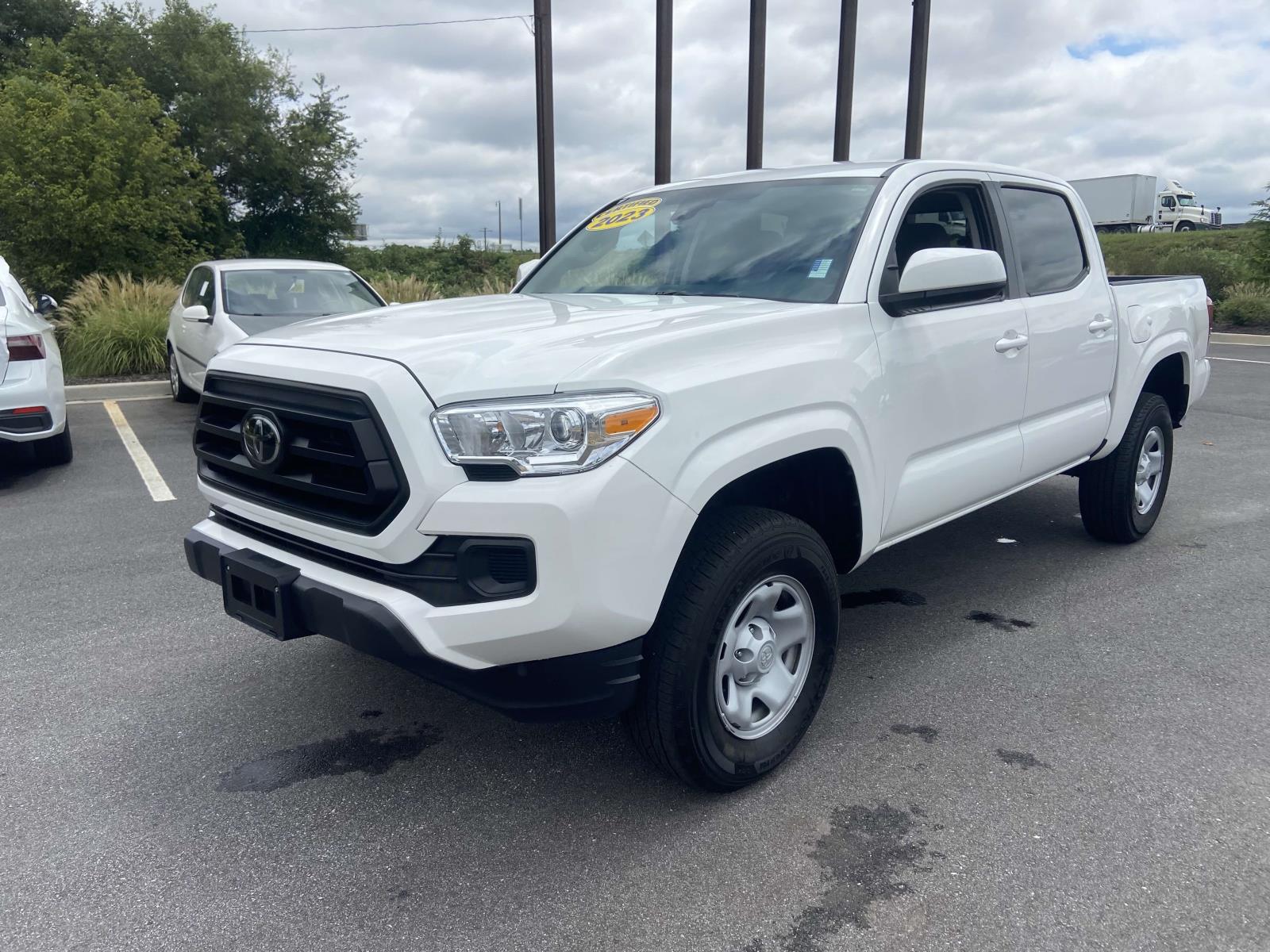 2023 Toyota Tacoma SR Double Cab photo 3