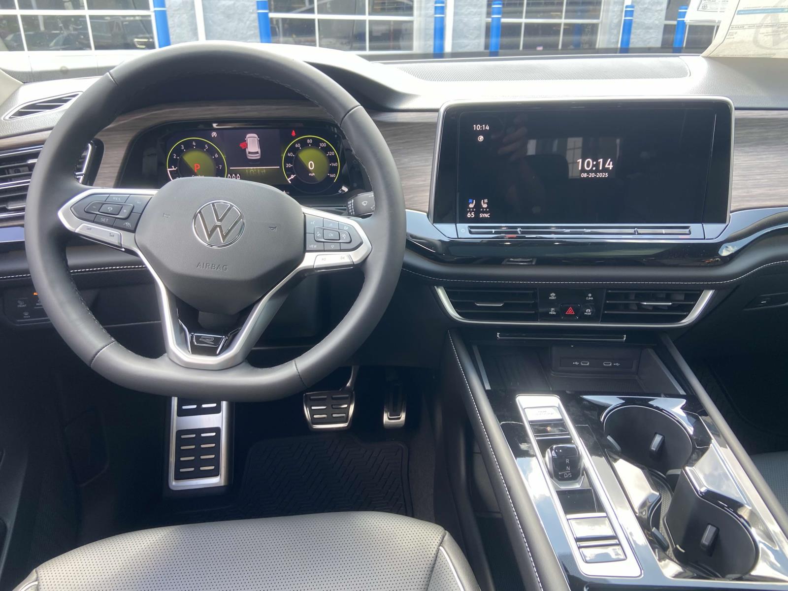 2026 Volkswagen Atlas SEL Premium R-Line - Photo 15