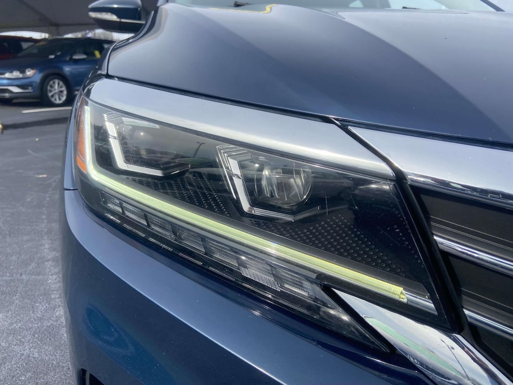 Used 2022 Volkswagen Passat 2.0T SE Auto Car