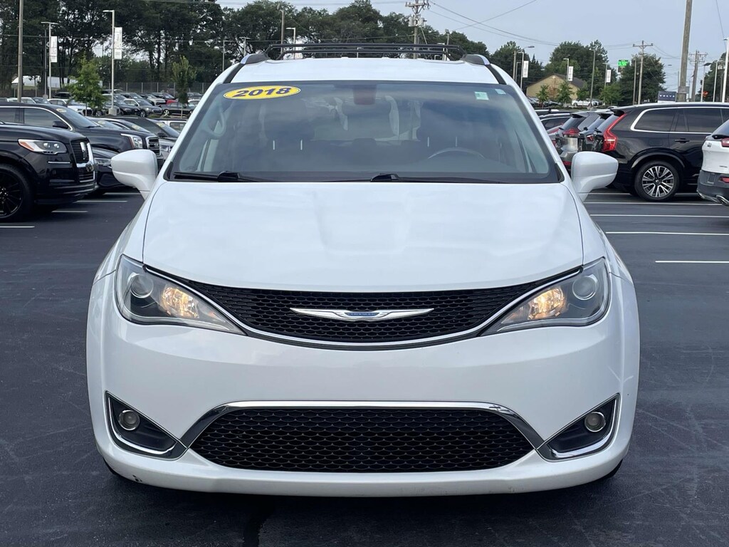 Used 2018 Chrysler Pacifica Touring L FWD Mini-van, Passenger