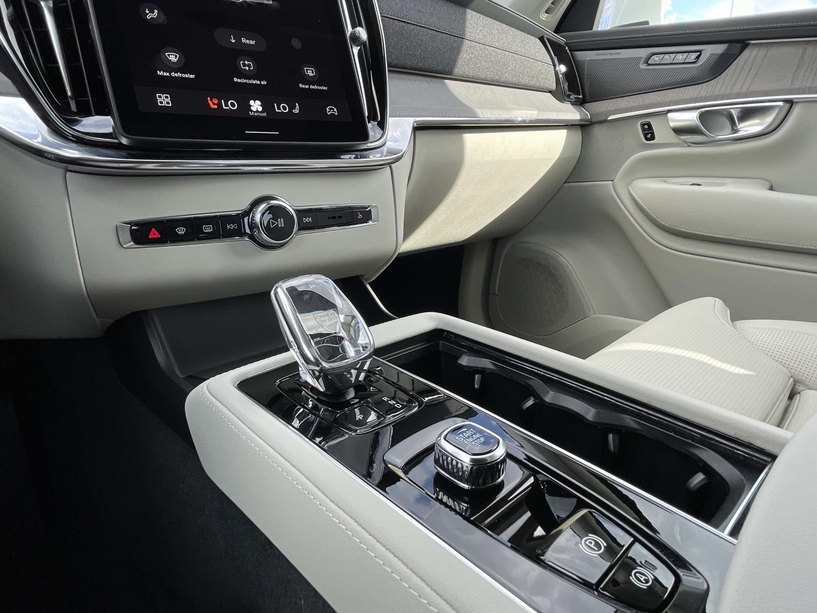 2026 Volvo XC90 Ultra - Photo 31