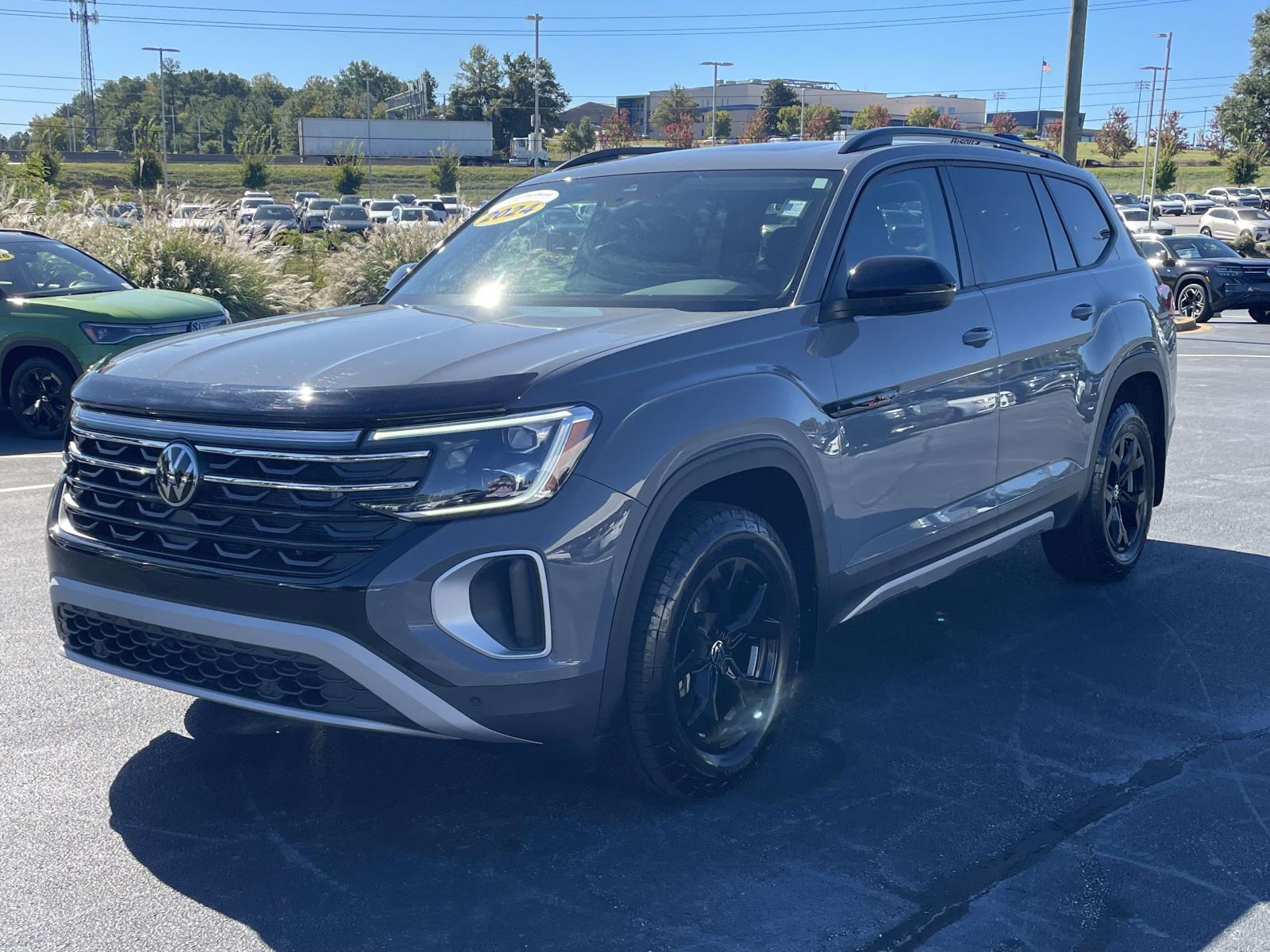 Certified 2024 Volkswagen Atlas 2.0T Peak Edition SE w/Technology 4MOTION Sport Utility