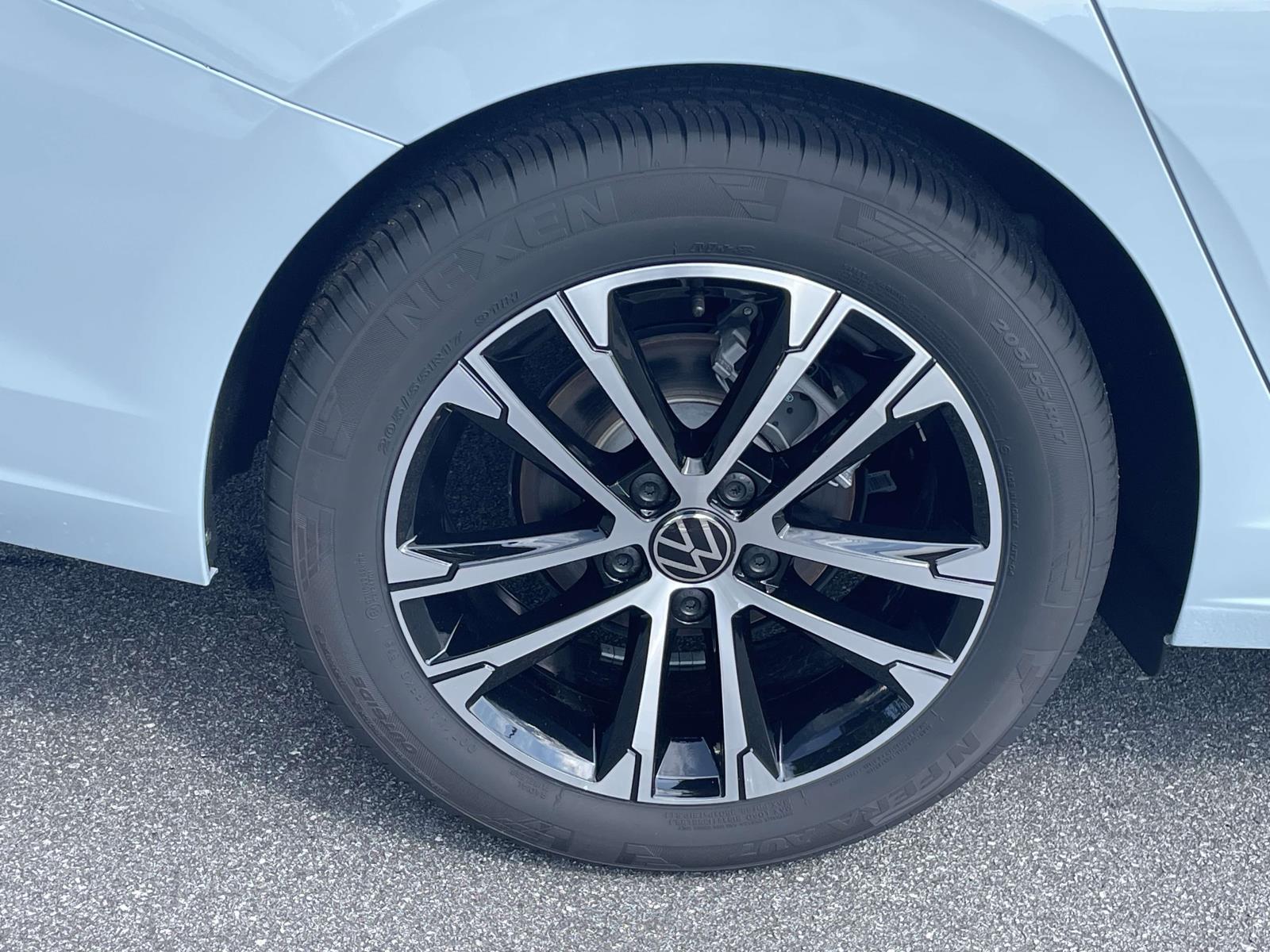 2026 Volkswagen Jetta Sport - Photo 8