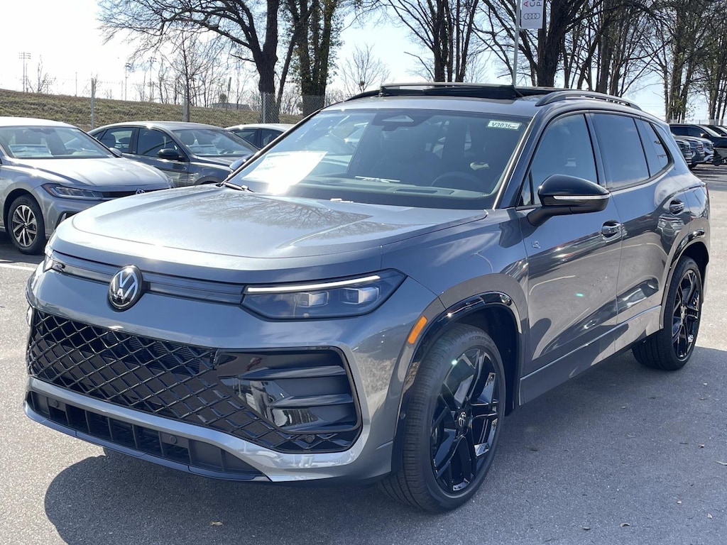 New 2026 Volkswagen Tiguan 2.0T SE R-Line Black FWD Sport Utility