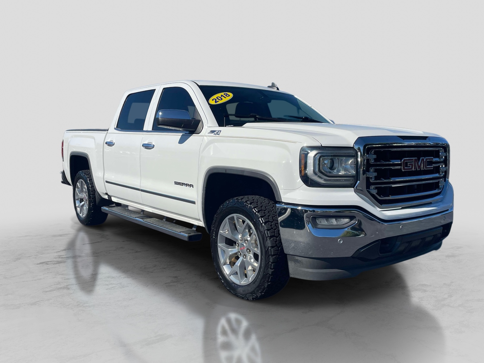 Used 2018 GMC Sierra 1500 4WD Crew Cab 143.5 SLT Crew Cab Pickup