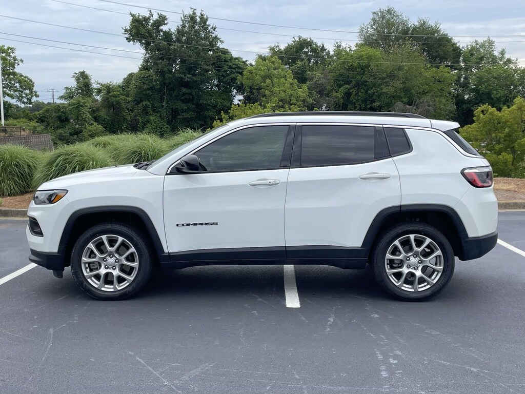 Used 2024 Jeep Compass Latitude Lux 4x4 Sport Utility