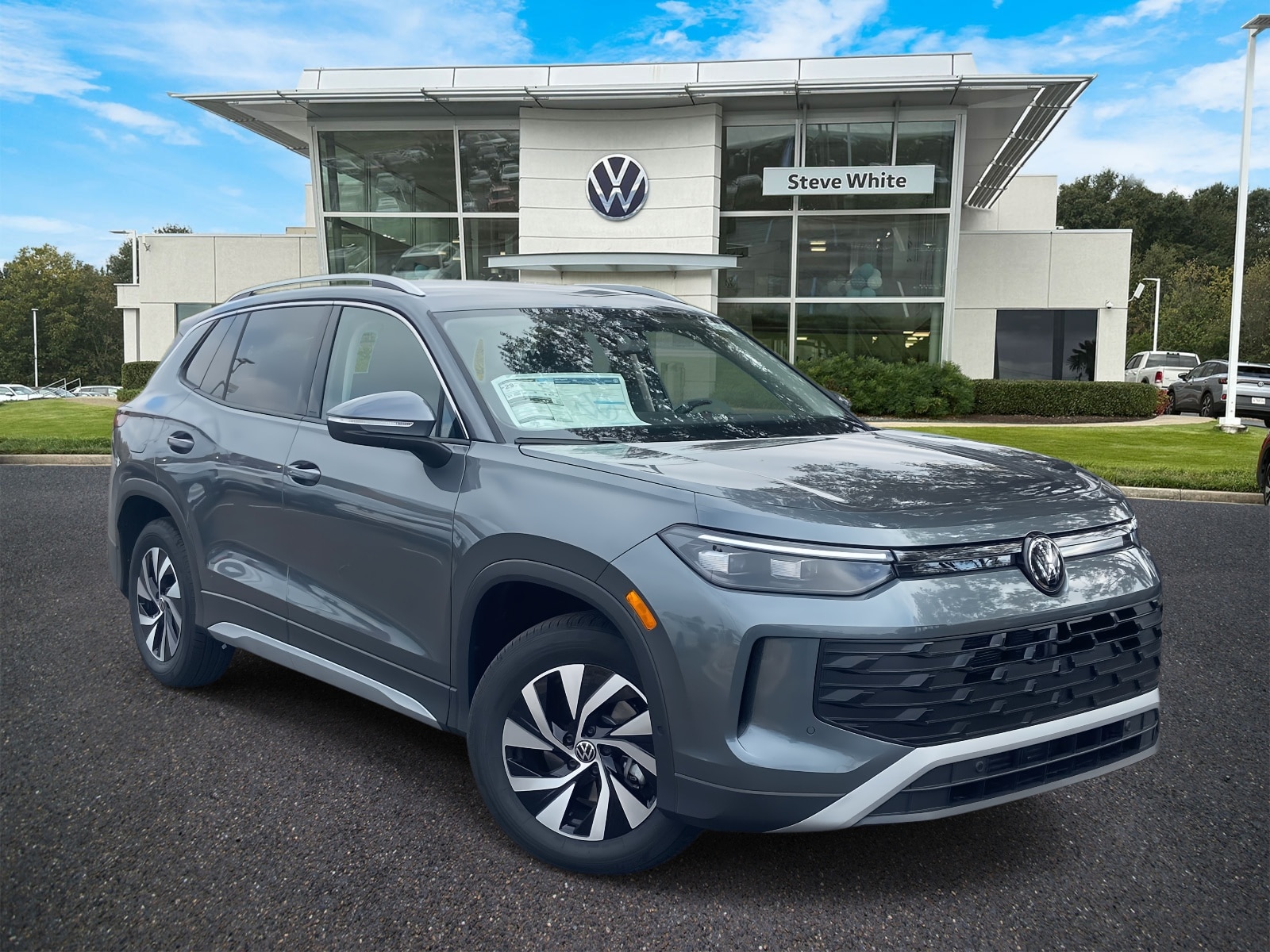 2026 Volkswagen Tiguan S's photo