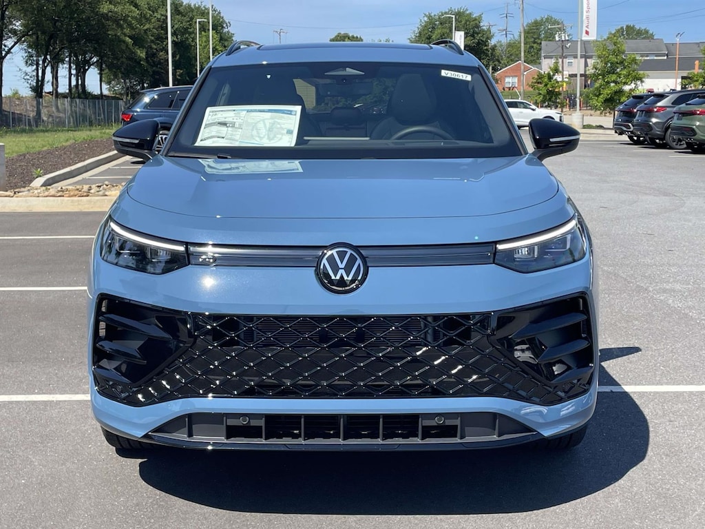 New 2026 Volkswagen Tiguan 2.0T SE R-Line Black Sport Utility