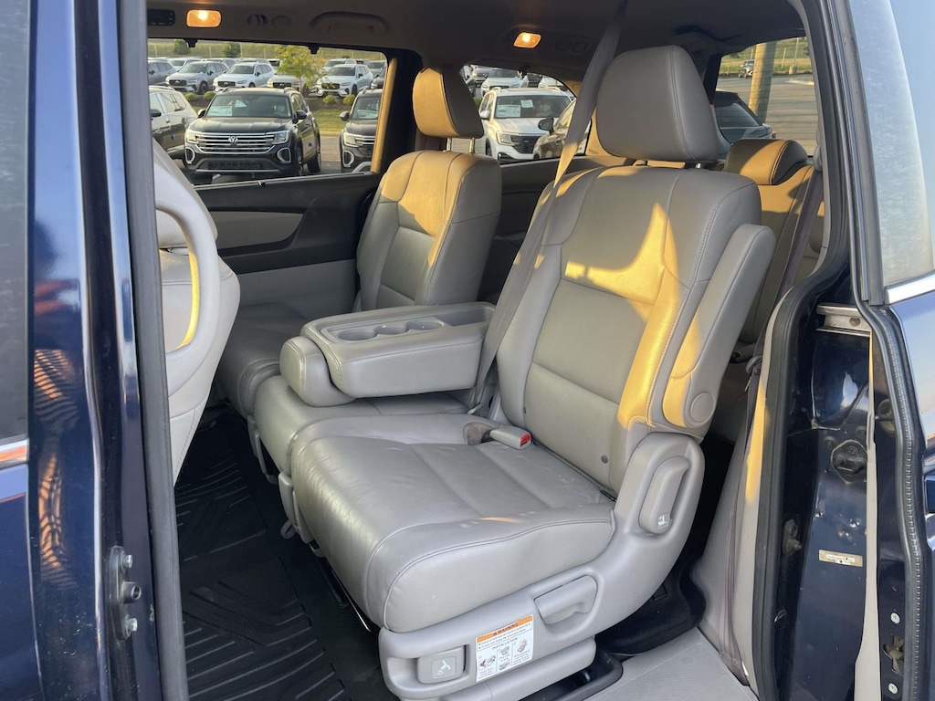 Used 2015 Honda Odyssey EX-L w/Navi Mini-van, Passenger