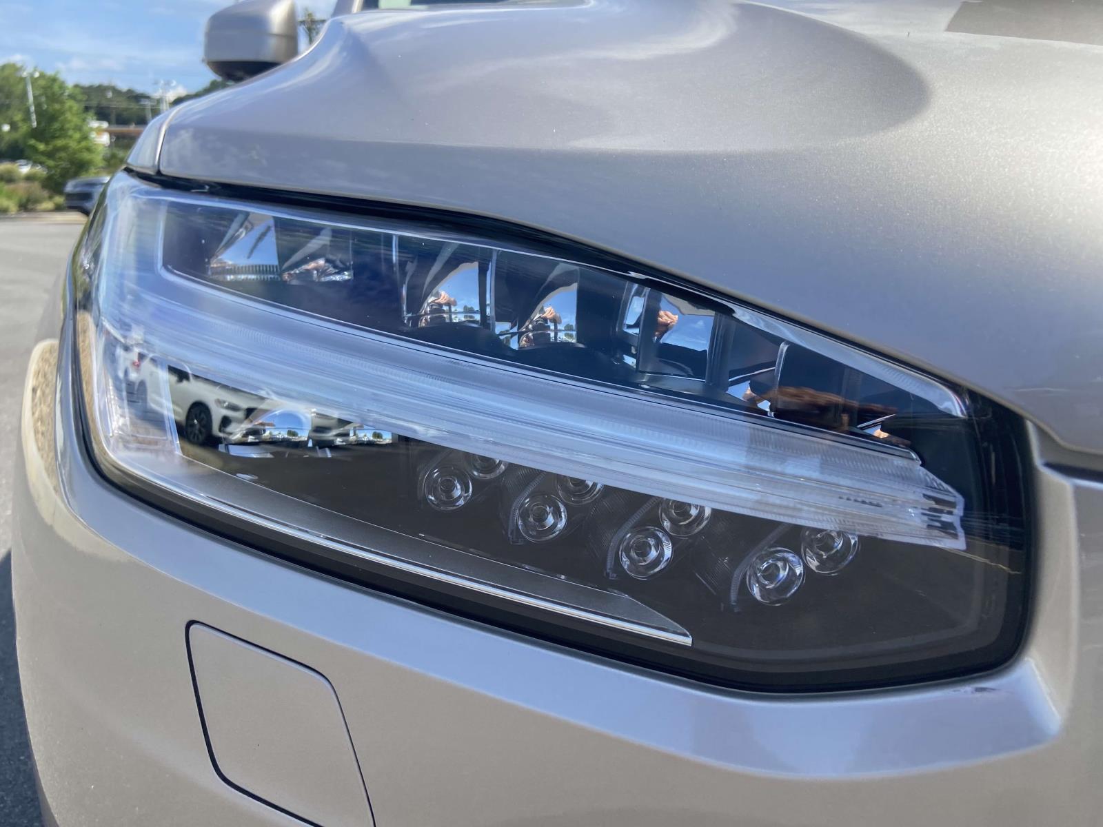 2024 Volvo XC90 AWD Ultimate photo 3