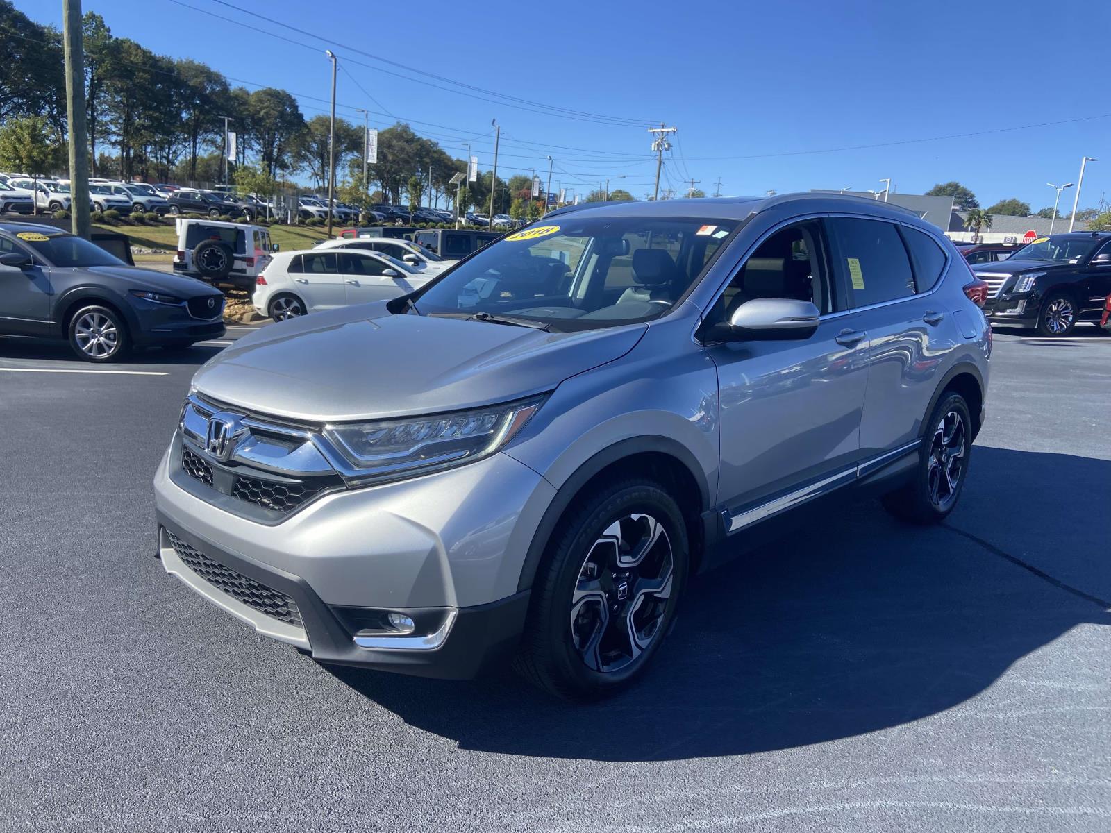 2018 Honda CR-V Touring photo 3
