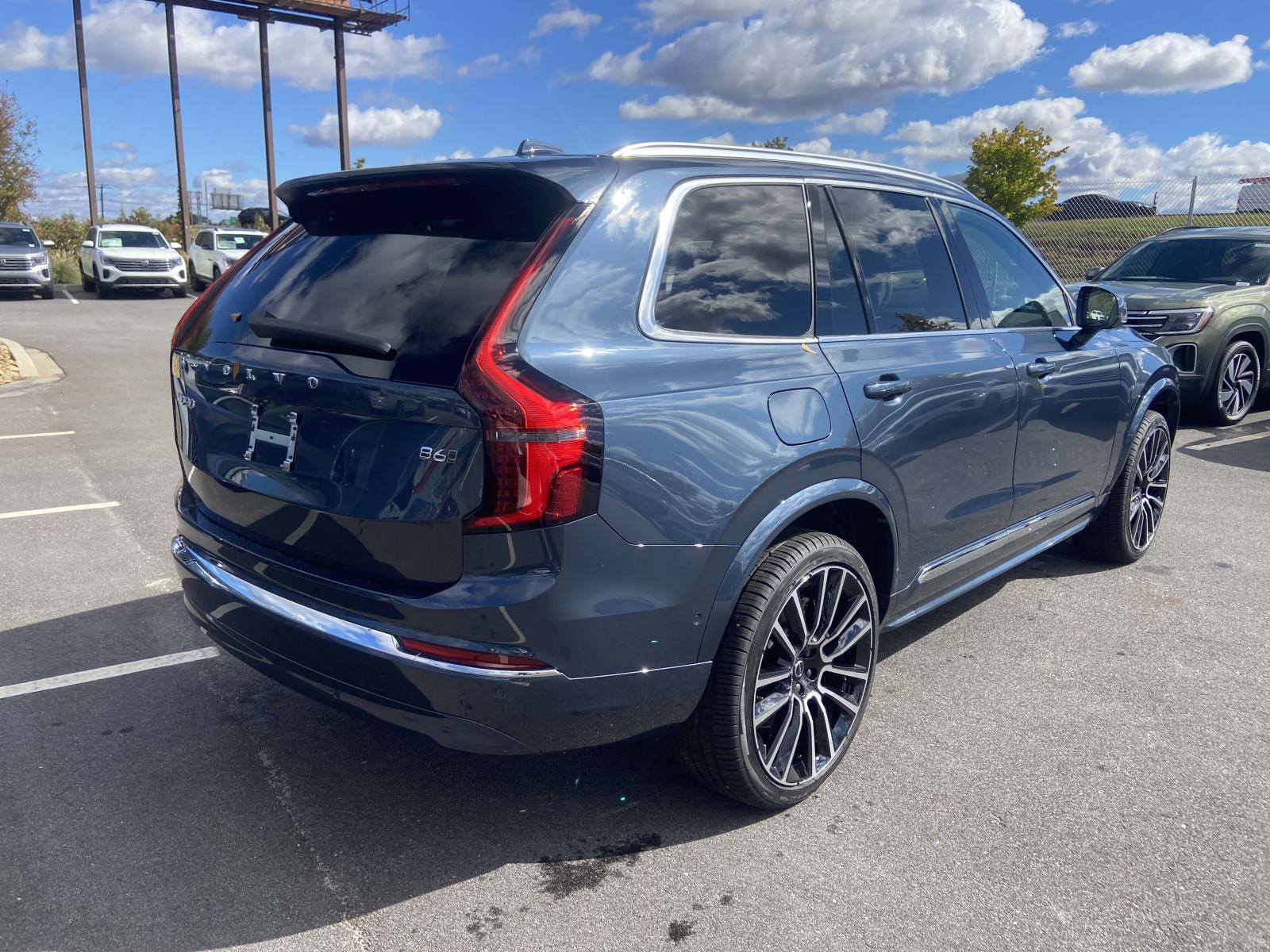 2026 Volvo XC90 Ultra - Photo 9